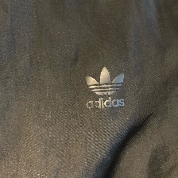 Adidas jacket sheer fabric with stripes on arms / zipper front, cropped size L - Picture 2 of 11